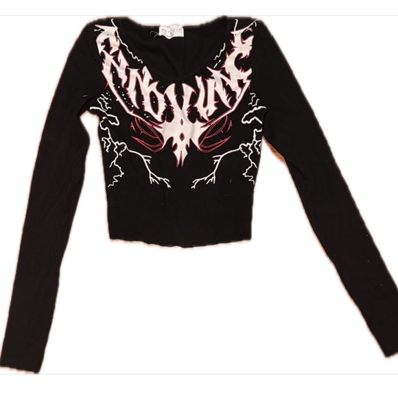 Black and White Tribal Graphic Crop Blouse - Picture 1 of 3
